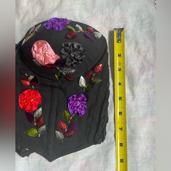 Vintage Corset with Flower Embellishments - Picture 11 of 13